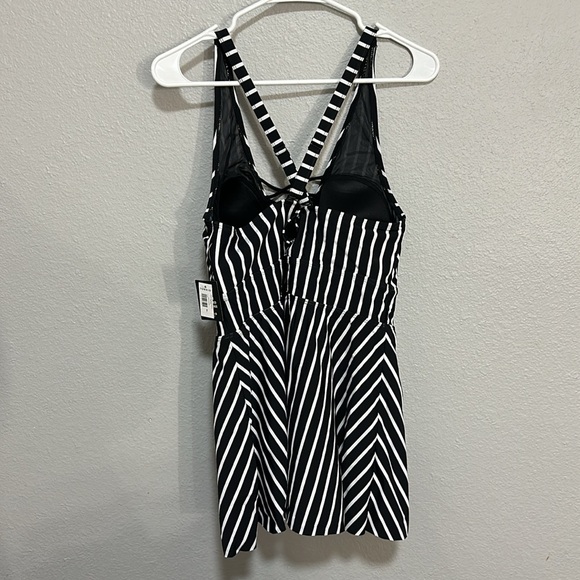 Torrid Wireless XO Tankini - Picture 2 of 5